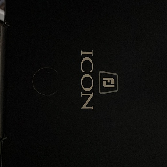 Footjoy ICON 9.5 Medium (Style52315) - Picture 3 of 6